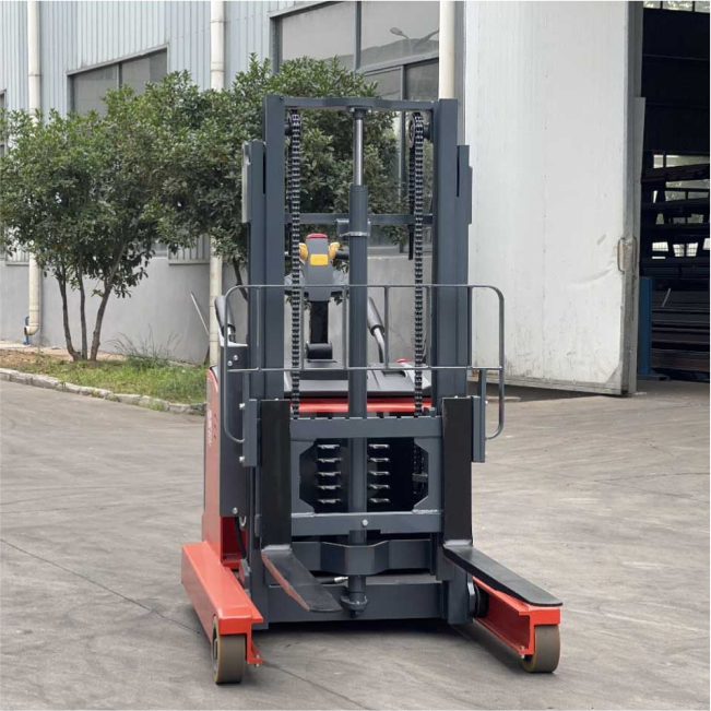 A fork lift parked in front of a building.